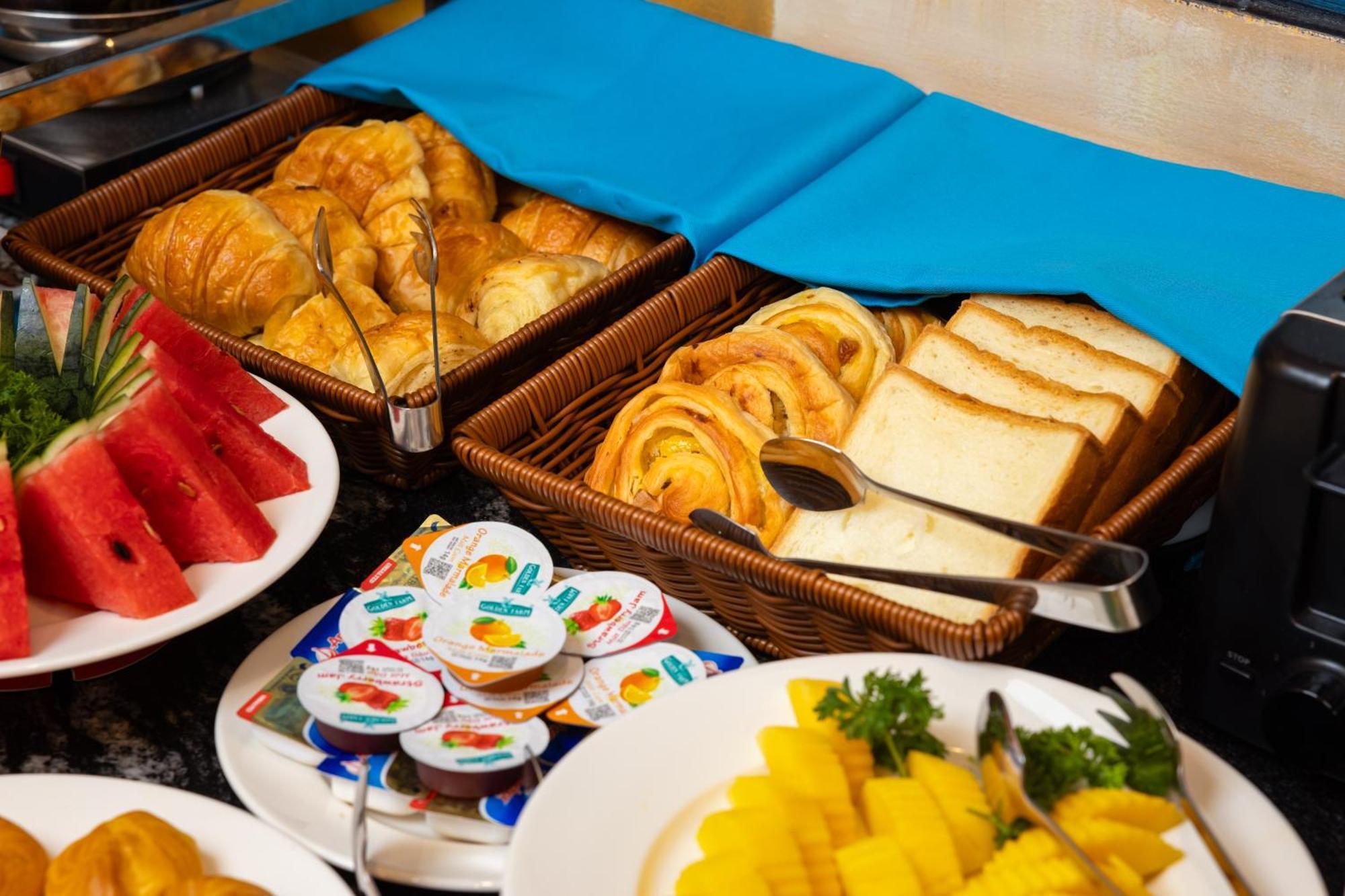 Casa Valentina Hanoi Hotel ภายนอก รูปภาพ